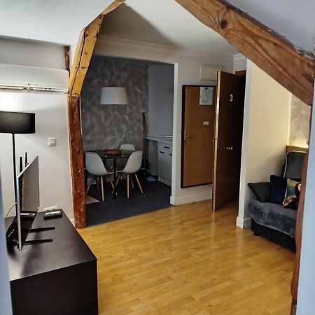 Hostal Santa Ana Colors Madrid Dış mekan fotoğraf
