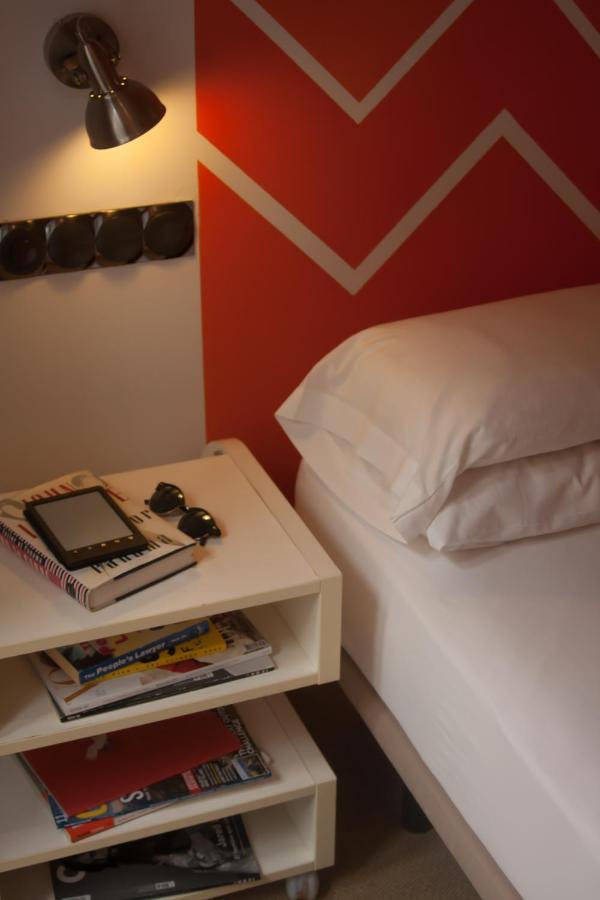 Hostal Santa Ana Colors Madrid Dış mekan fotoğraf