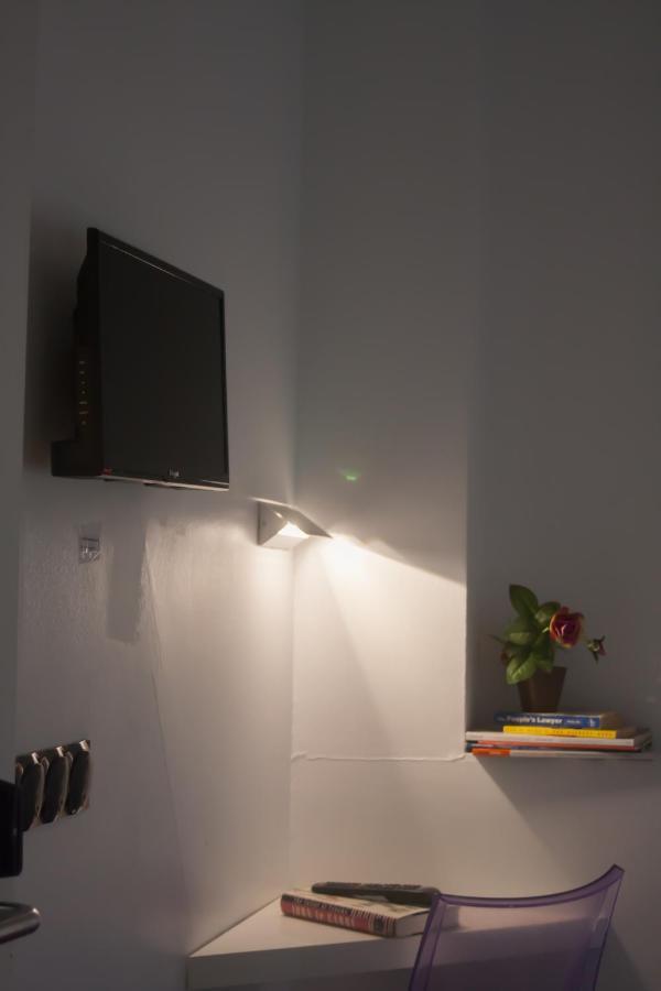 Hostal Santa Ana Colors Madrid Dış mekan fotoğraf