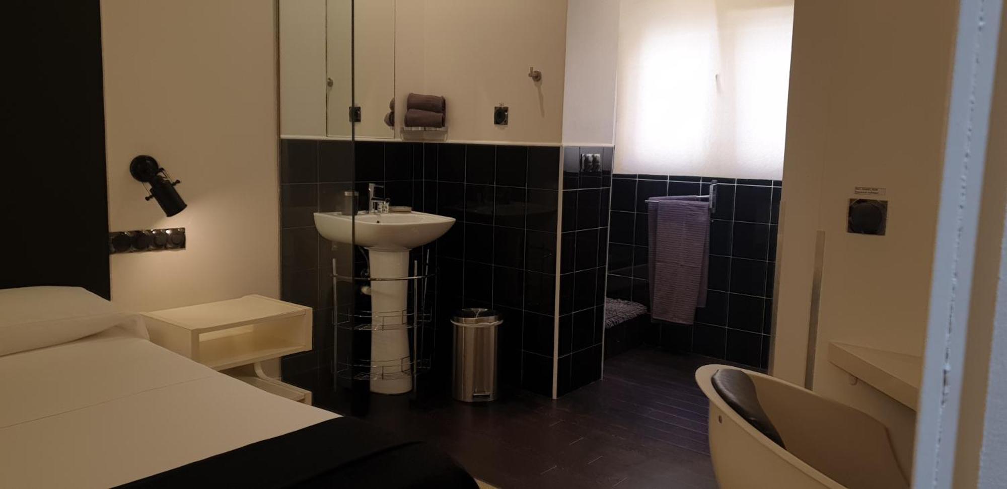 Hostal Santa Ana Colors Madrid Dış mekan fotoğraf