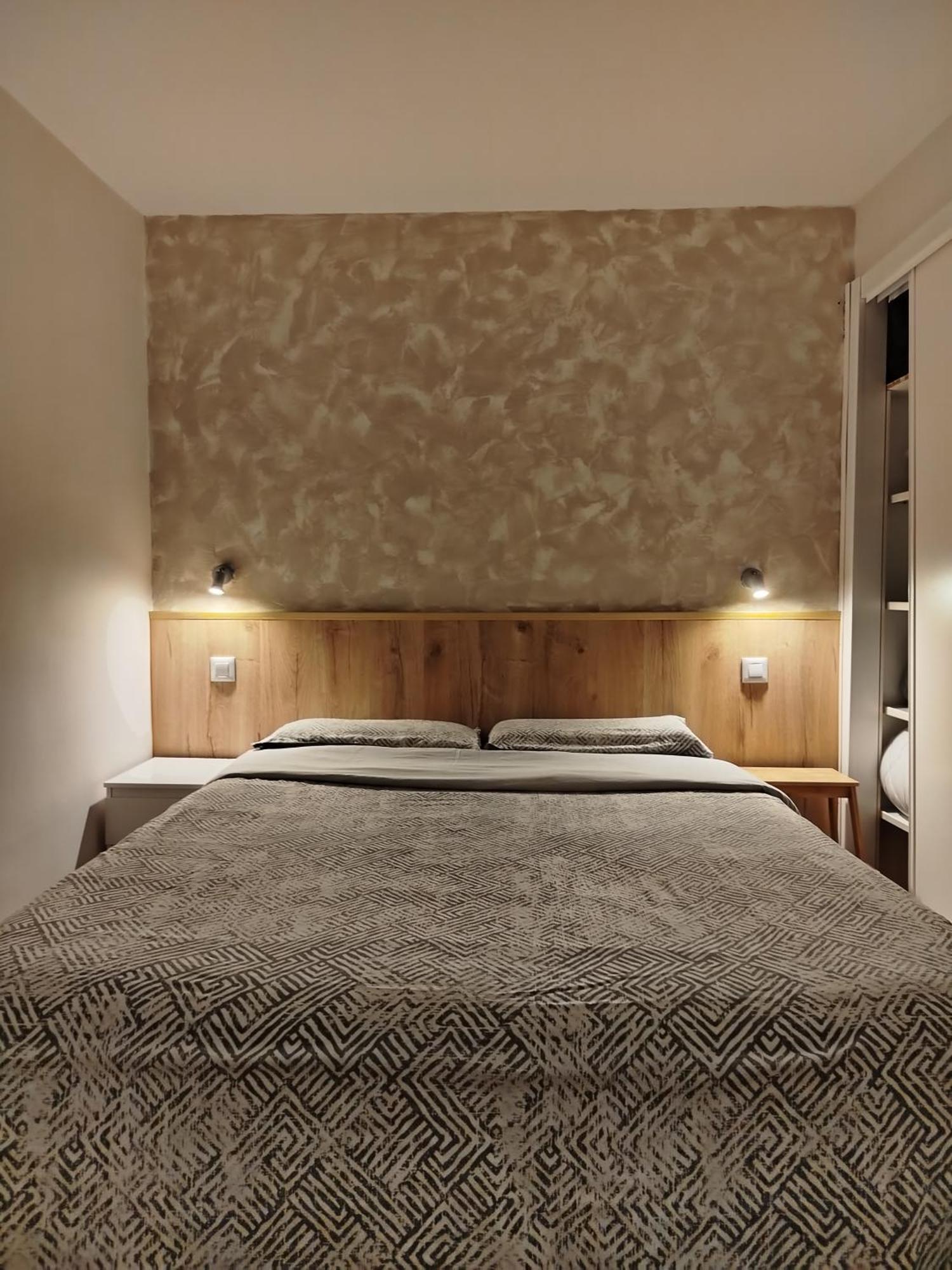Hostal Santa Ana Colors Madrid Dış mekan fotoğraf