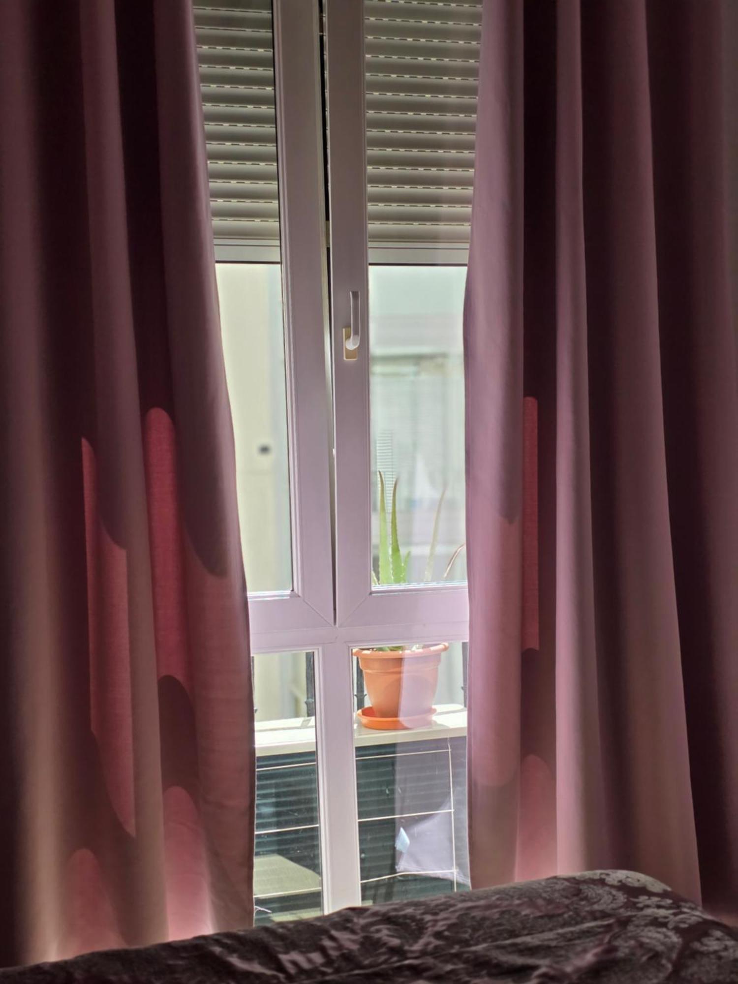 Hostal Santa Ana Colors Madrid Dış mekan fotoğraf