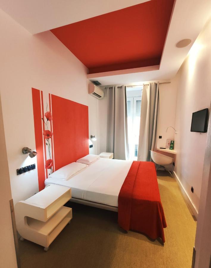 Hostal Santa Ana Colors Madrid Dış mekan fotoğraf